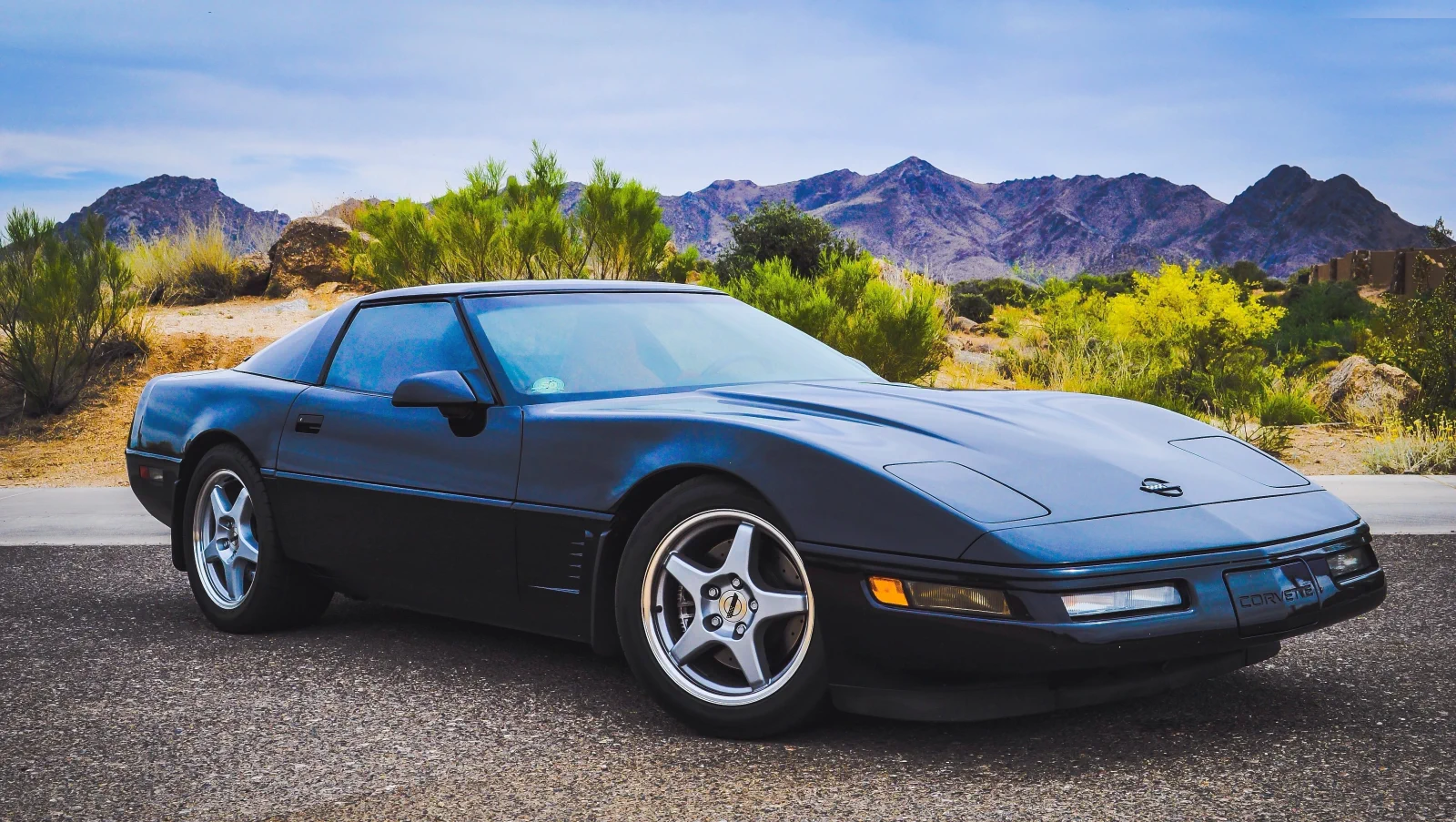 Click to Enlarge-Esc to Close Corvette Generations/C4/C4 1996 Right.webp